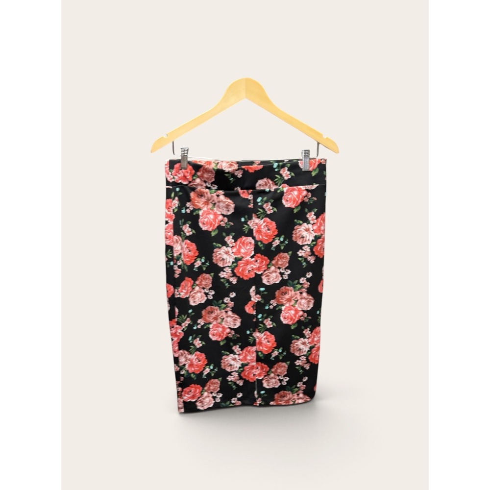Ultra Teeze Floral Pencil Skirt Black Red Rose Print Knee Length Back Slit L